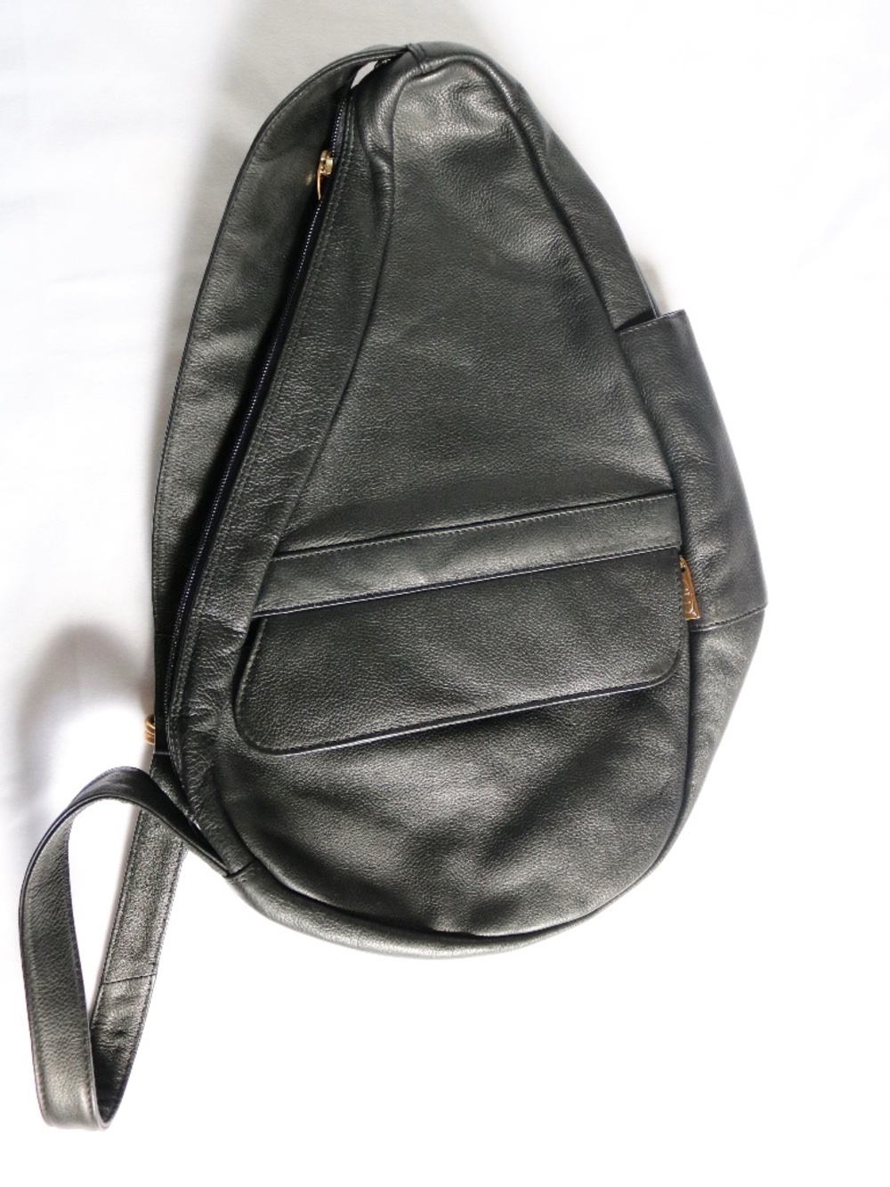 ILI Black Leather Sling Backpack New York Toronto Travel Vacation Unisex
